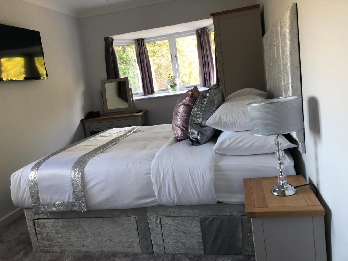 Old Hunters Lodge Whipsnade Limited Dış mekan fotoğraf